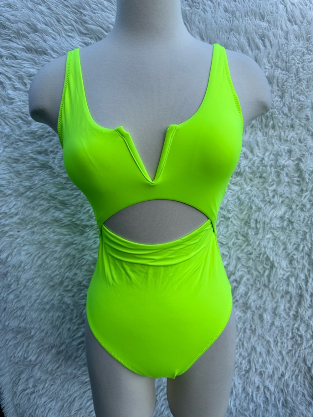 Meyeeka Neon Lime Cutout One-Piece Swimsuit Size Small
